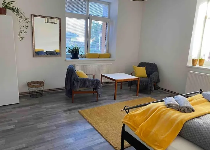 B12 - Bohdanecska 12 Apartment Pardubice